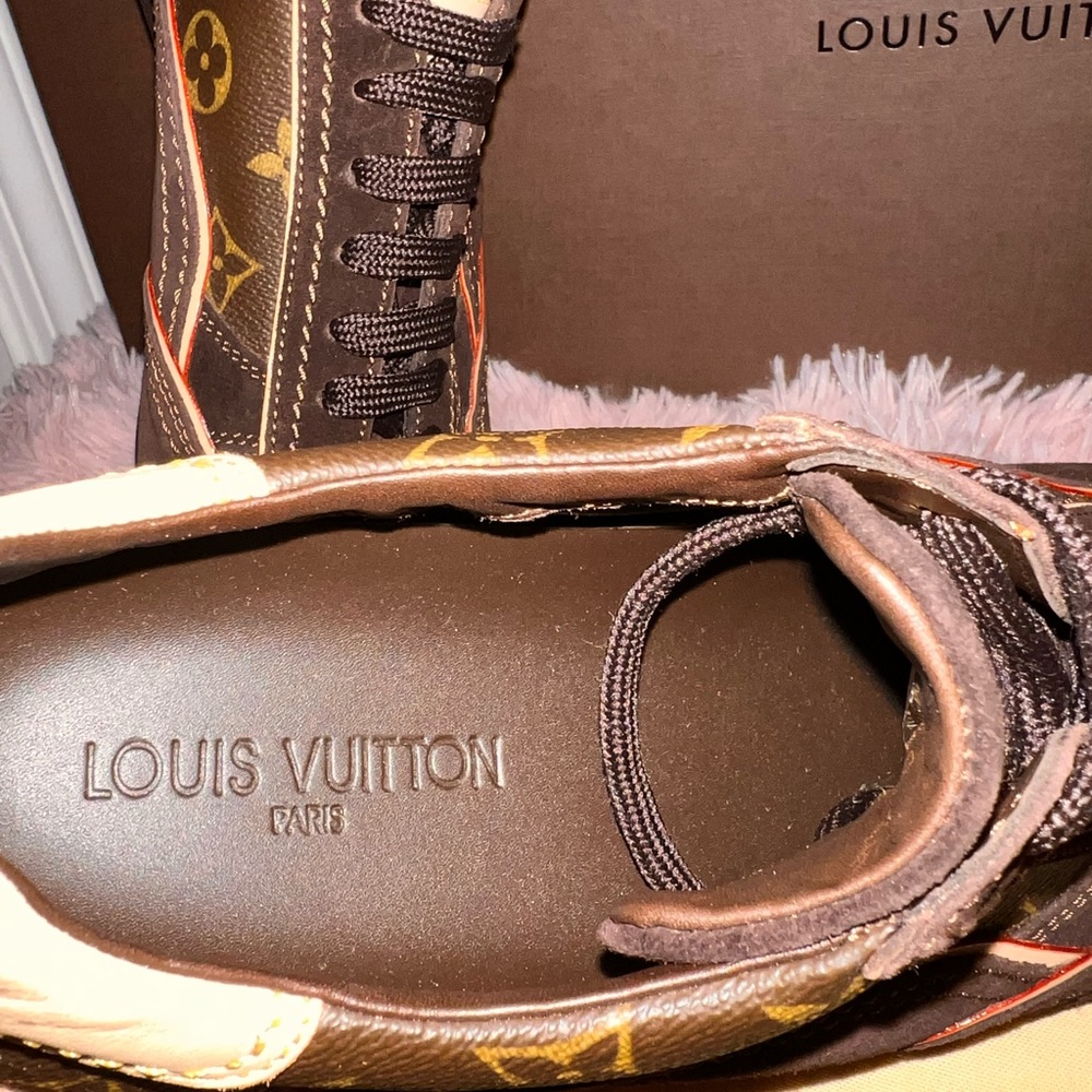 Brand new REAL LOUIS VUITTON shoes - Picture 4 of 11